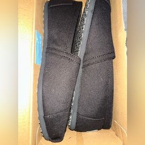 Toms shoes new